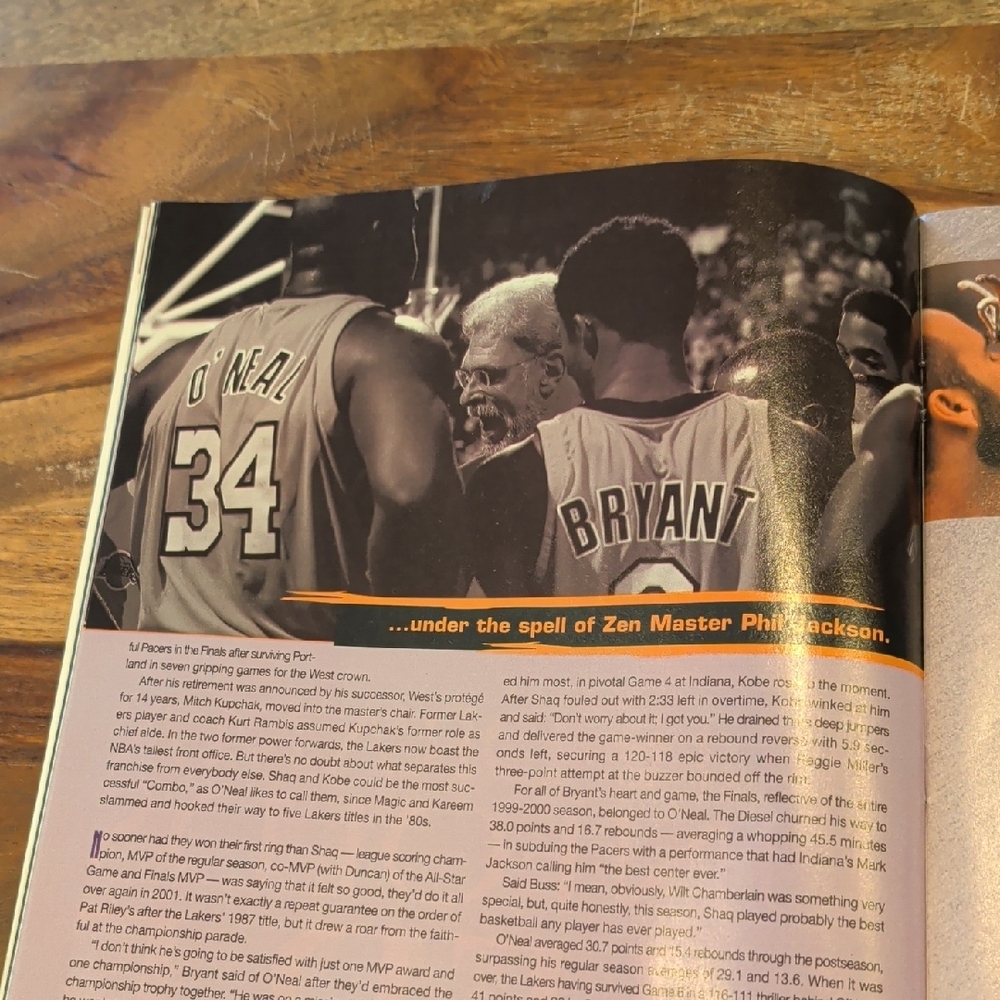 Hoop Magazine December 2000 Issue - Picture 7 of 8